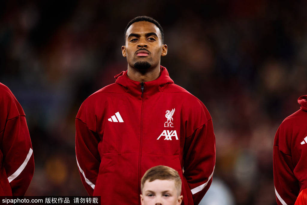 萨拉赫转会风云：利物浦的未来与皇马的雄心